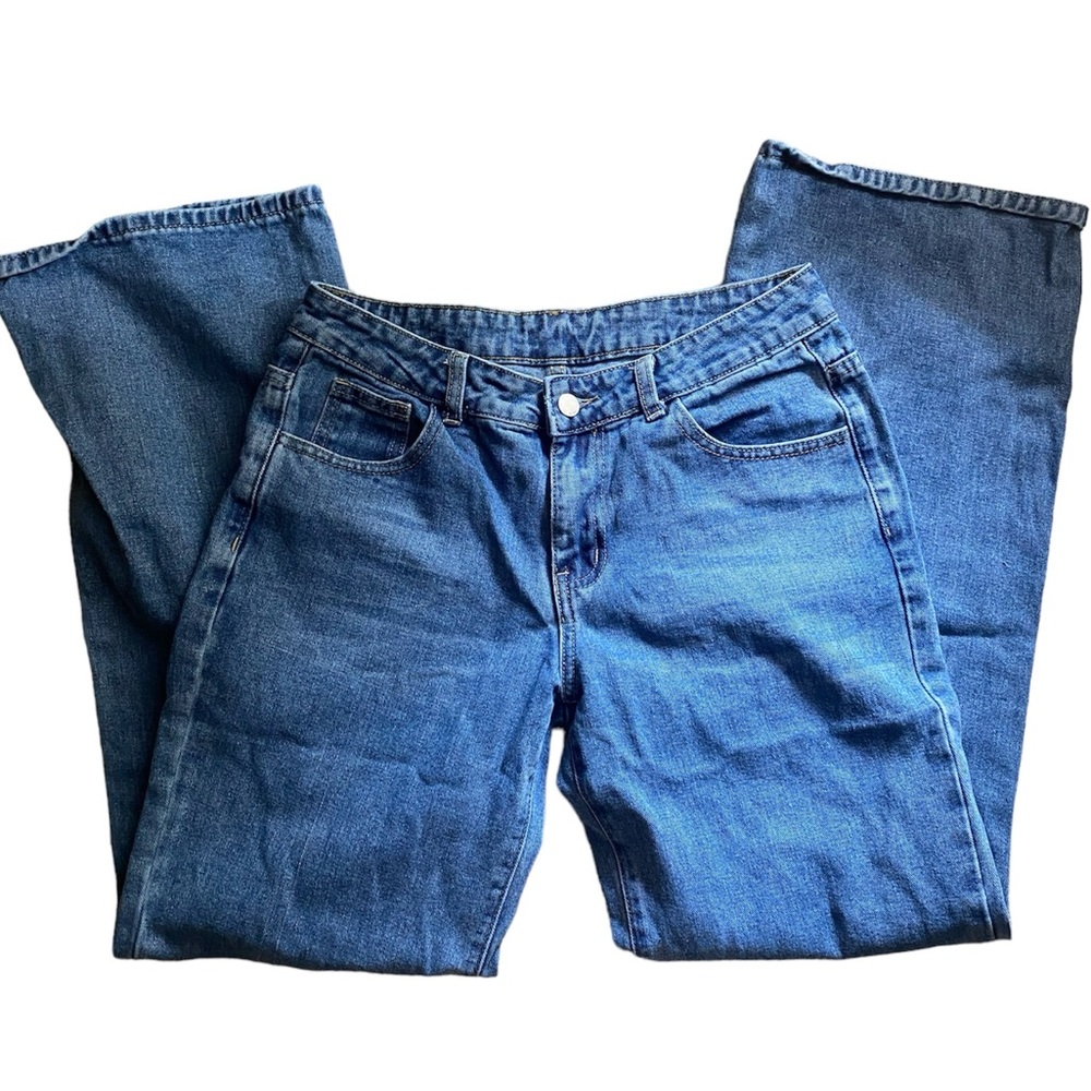 Low Waisted Medium Wash Baggy Jeans
